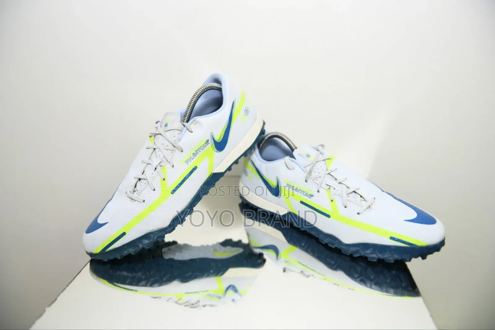 Nike Phantom Gt2 Acadamy Tf Foot Ball Shoes