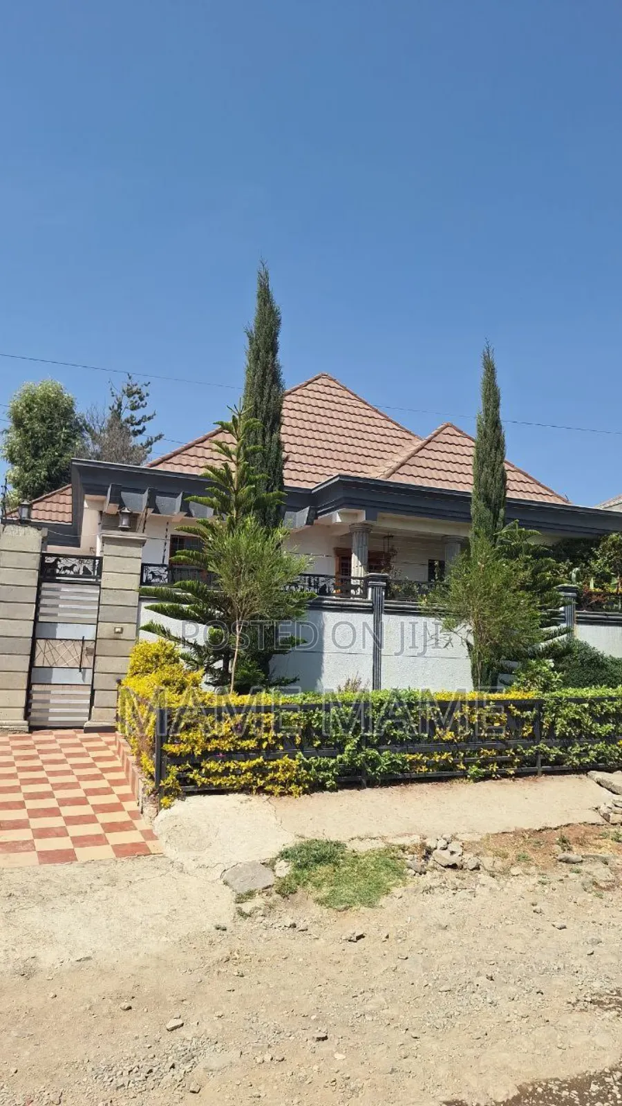 7bdrm Villa in Addis Abeba, Bole for sale