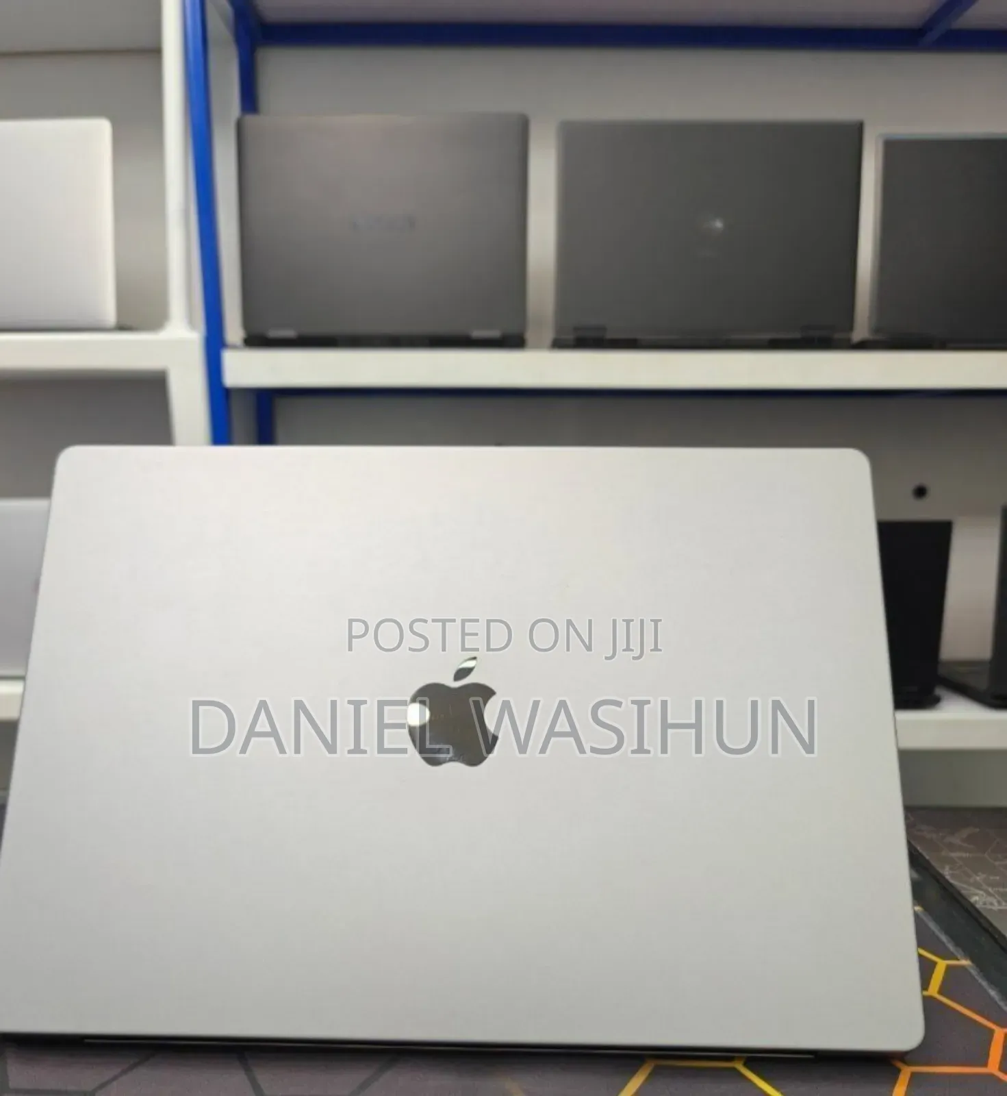 New Laptop Apple MacBook Pro M1 16GB Apple M1 SSD 512GB