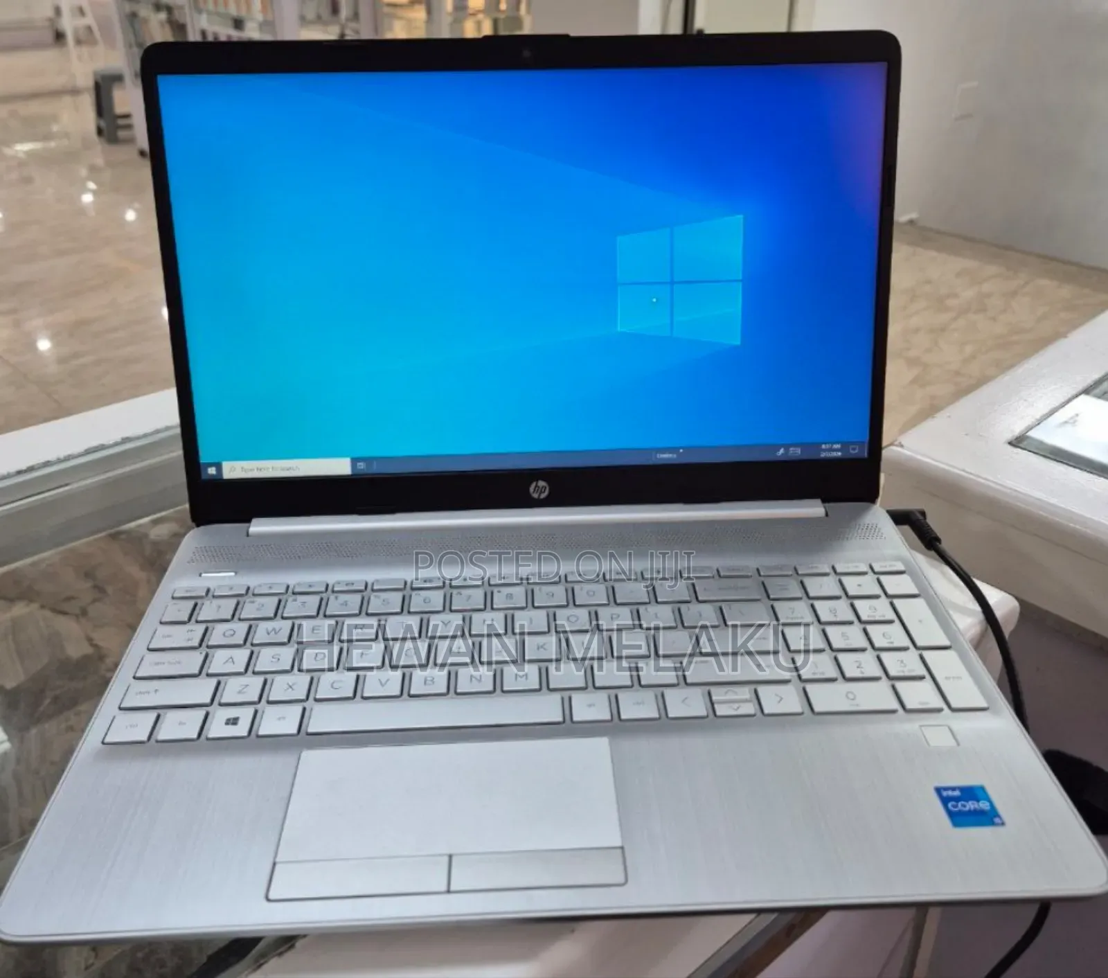 New Laptop HP Stream Notebook 8GB Intel Core I5 HDD 1T