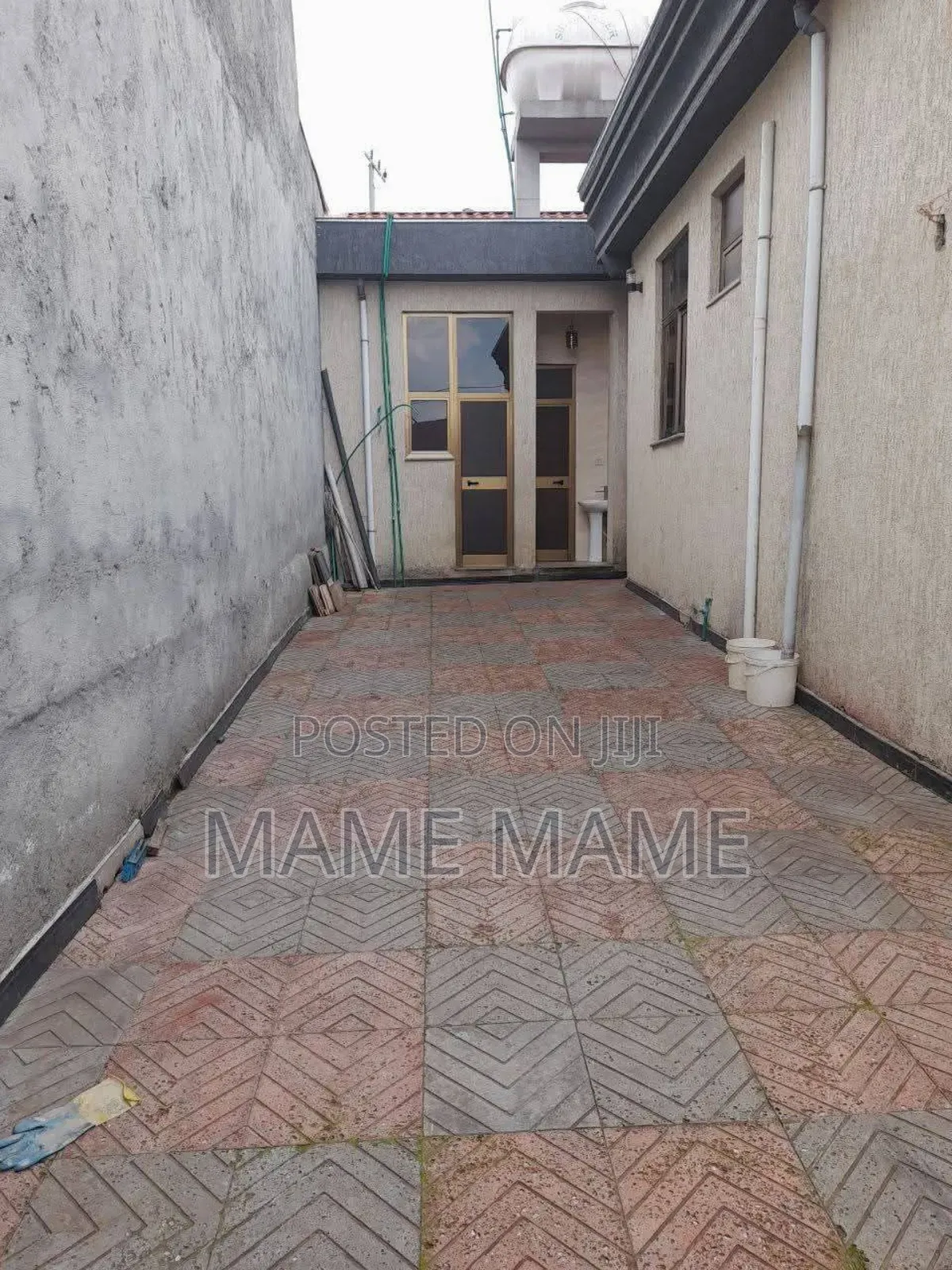 3bdrm Villa in Addis Abeba, Bole for sale