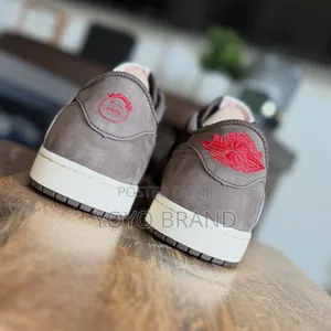 Nike Air Jordan 1 Low *Travis Mocha Fashion Sneaker