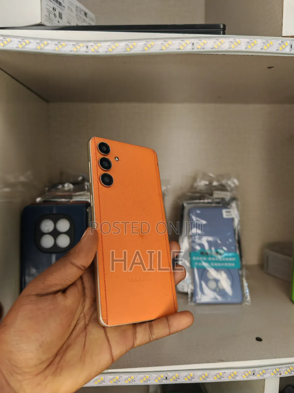 Samsung Galaxy F55 128 GB