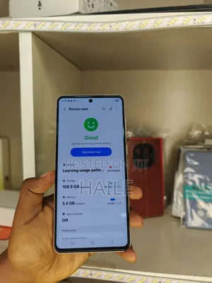 Samsung Galaxy F55 128 GB