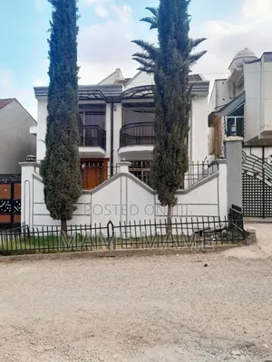 5bdrm House in Addis Abeba, Bole for sale
