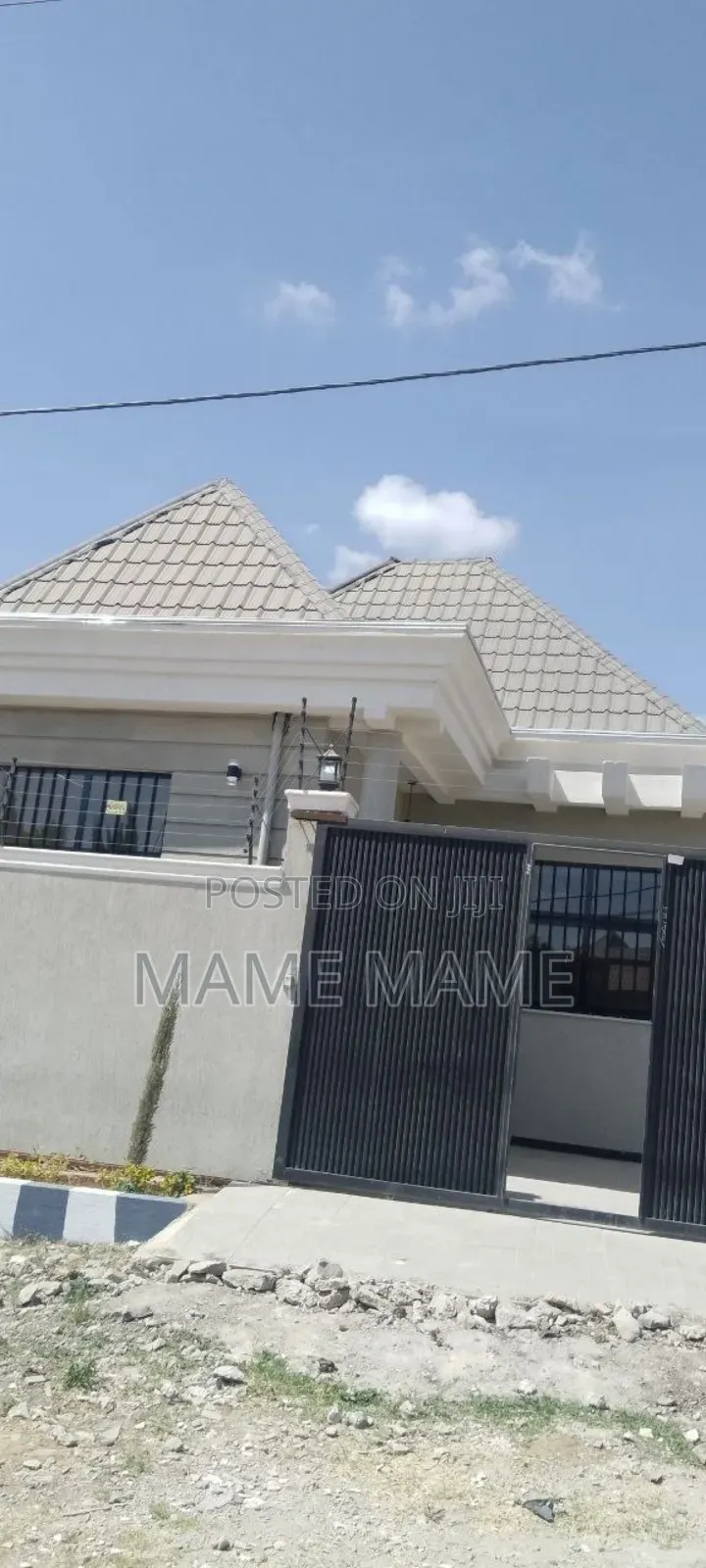 3bdrm Villa in Addis Abeba, Bole for sale