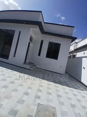 5bdrm House in Addis Abeba, Bole for sale