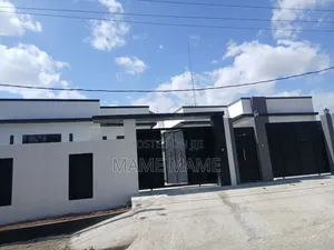5bdrm House in Addis Abeba, Bole for sale