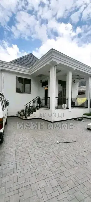 3bdrm Villa in Addis Abeba, Bole for sale