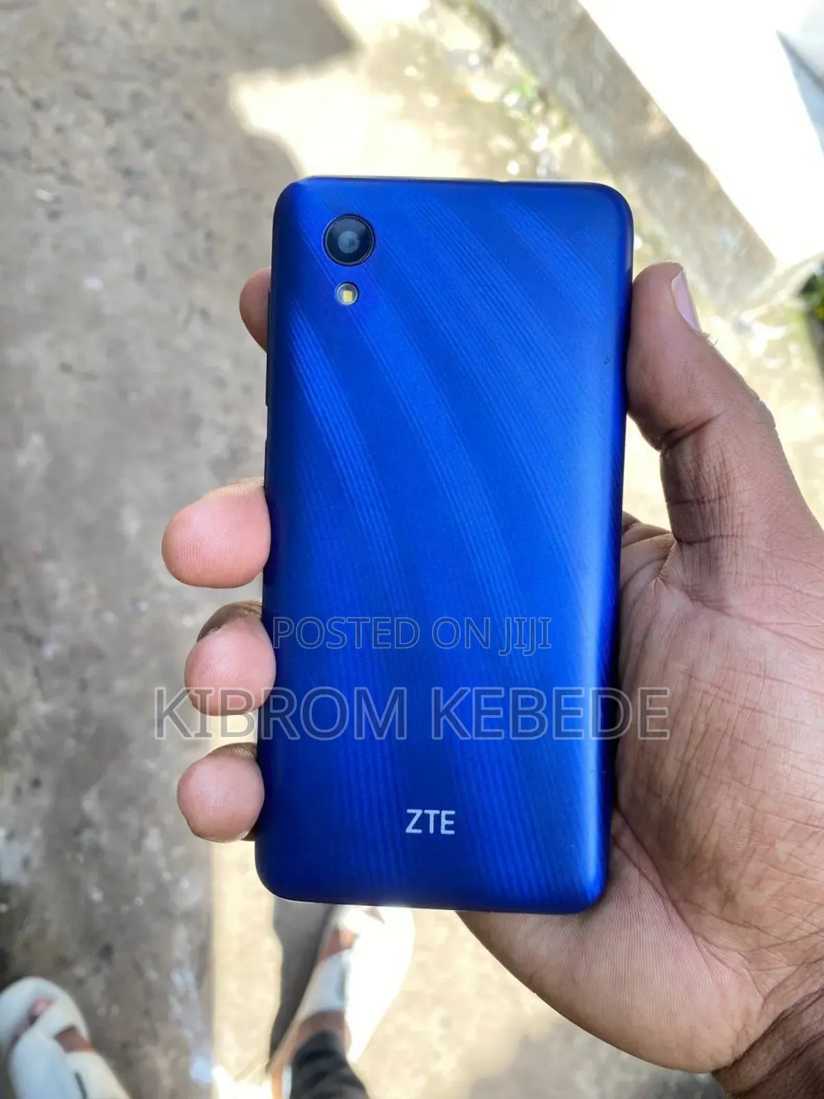 ZTE Blade Blue
