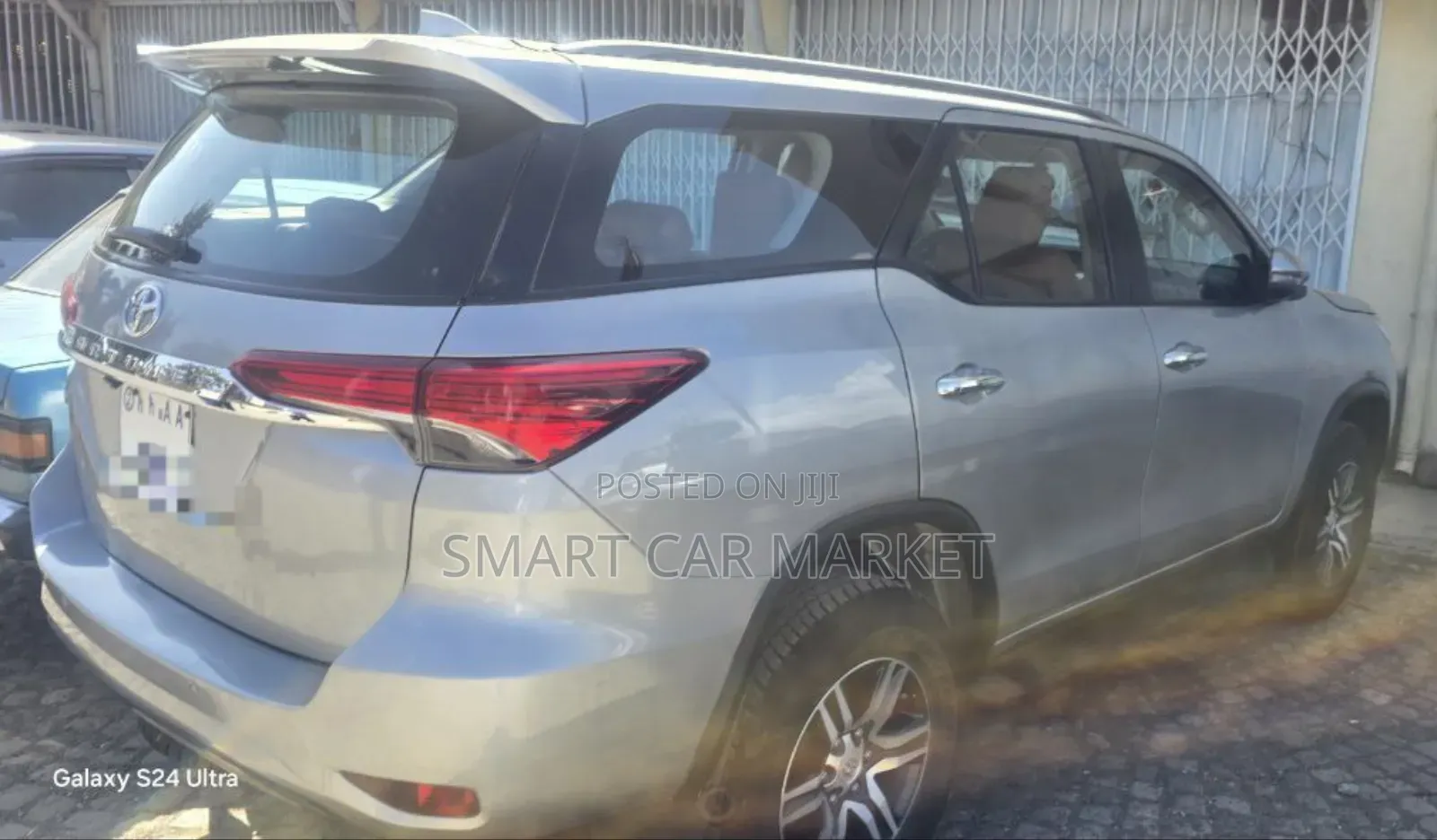 Toyota Fortuner 2018 Silver