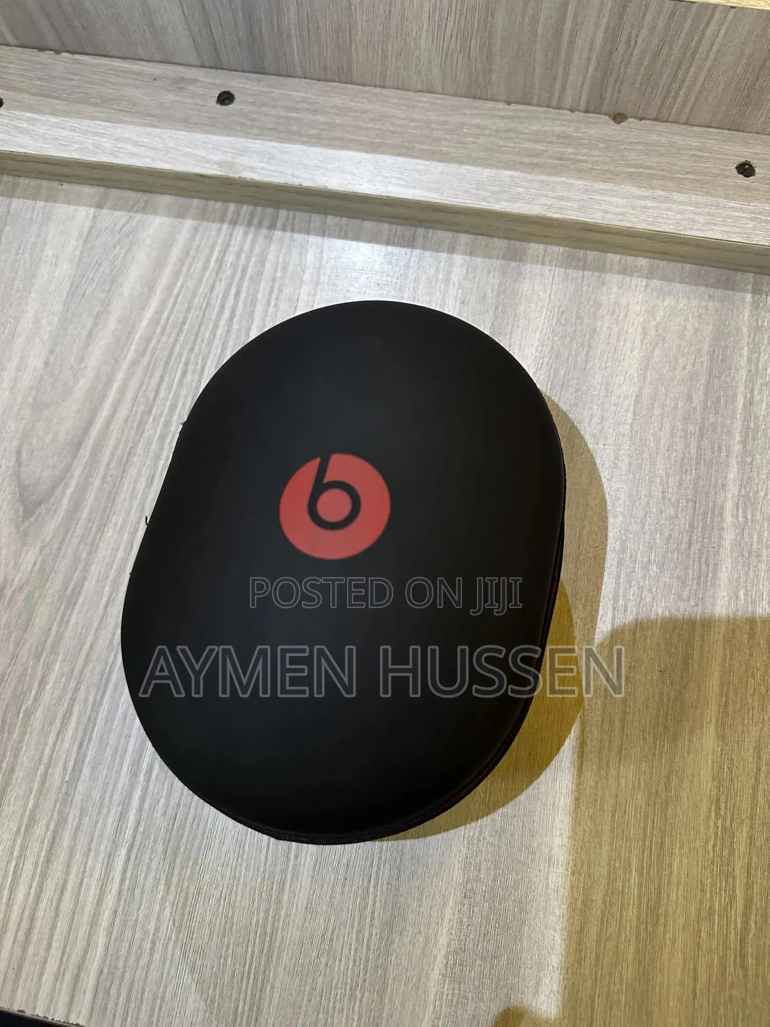 Beats Solo Pro – Active Noise Cancelling – Complete With Box Case