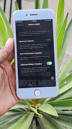 Apple iPhone 8 64 GB Gold