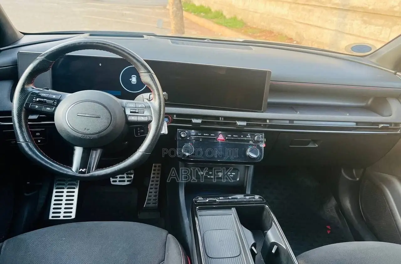 Hyundai Tucson 2024 Gray