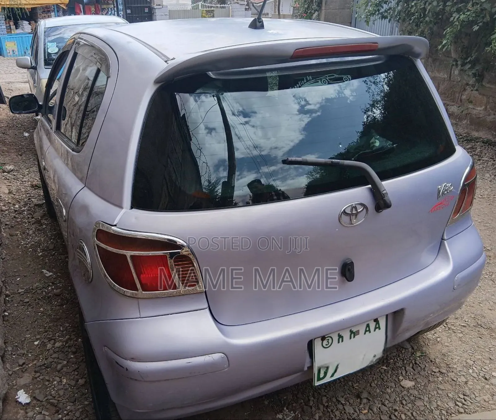 Toyota Vitz 2004 Silver