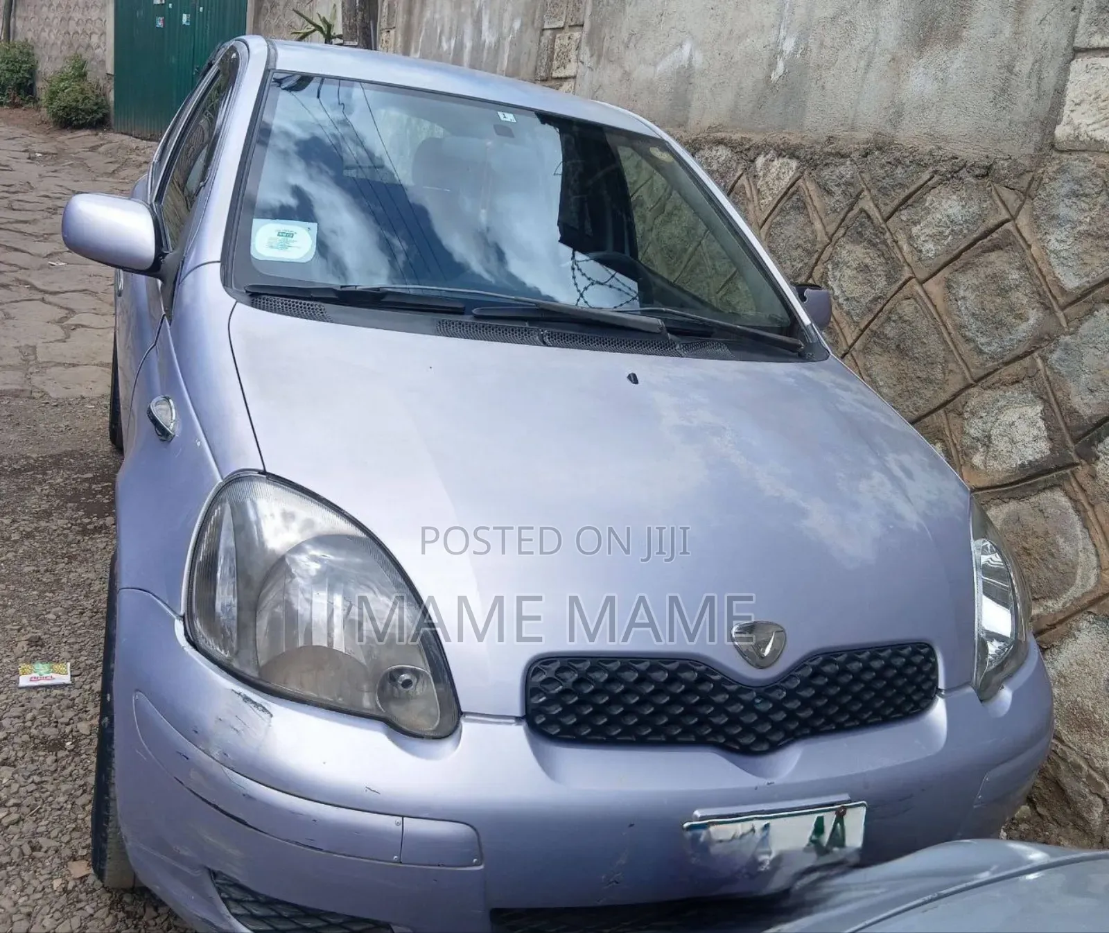 Toyota Vitz 2004 Silver