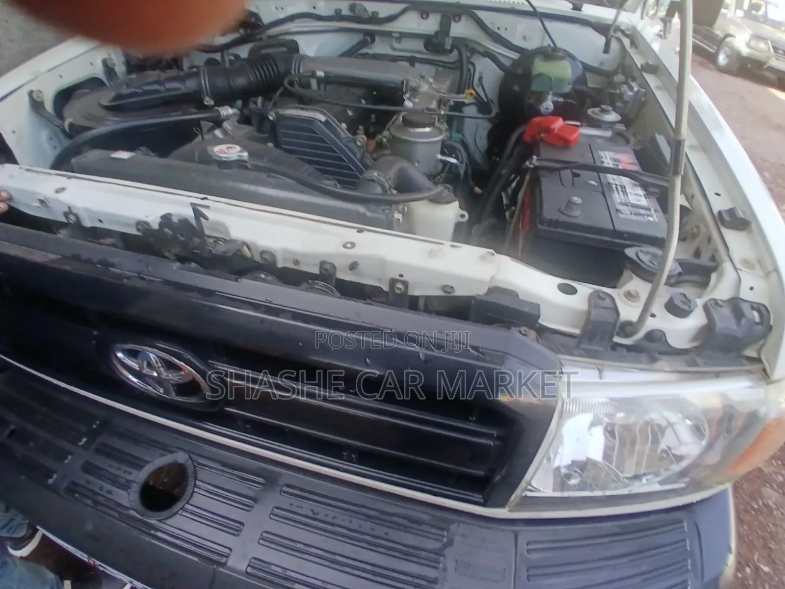 Toyota Land Cruiser 2019 White