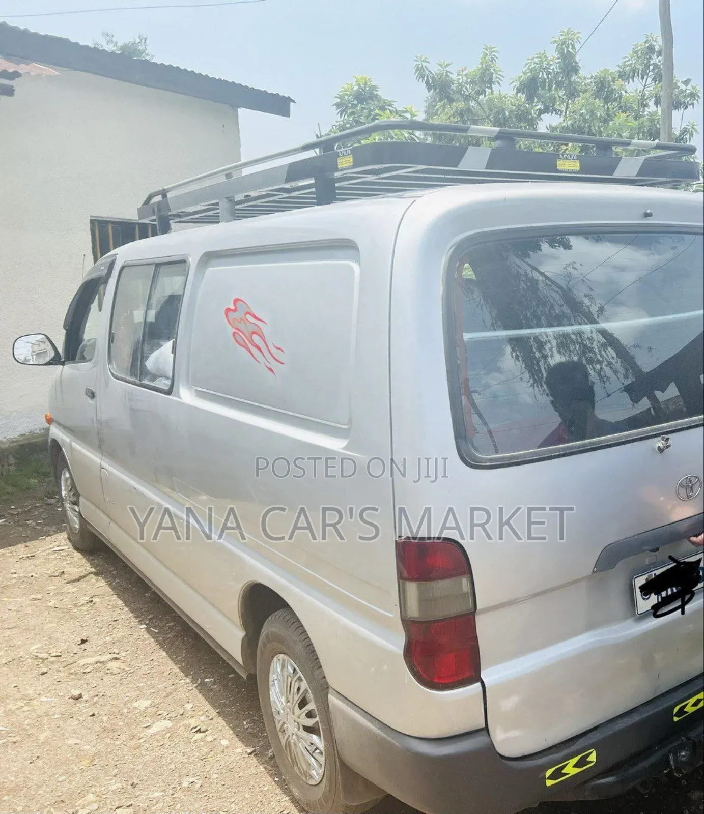Toyota HiAce 2004 Grey