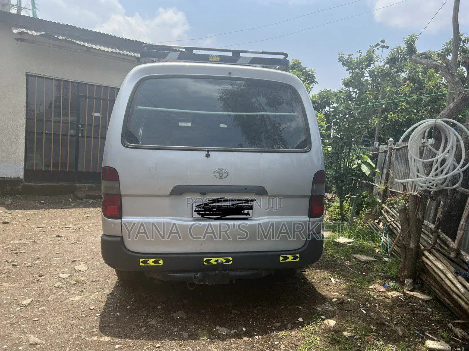 Toyota HiAce 2004 Grey
