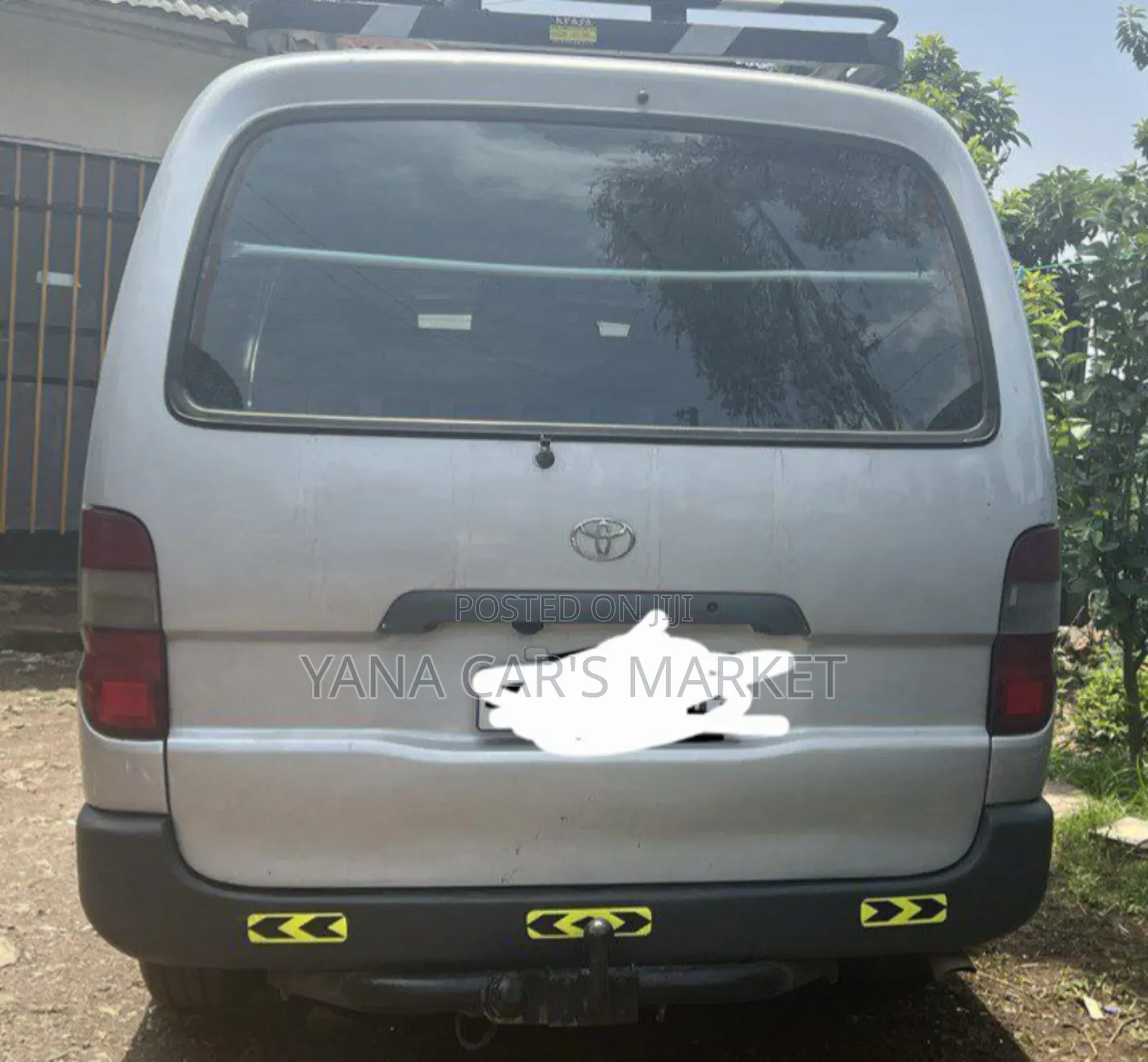Toyota HiAce 2004 Grey