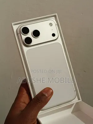 New Apple iPhone 17 Pro Max 512 GB White