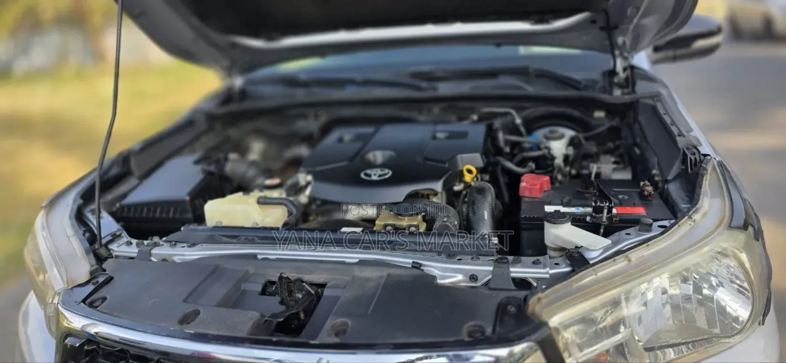 Toyota Hilux 2017 Silver