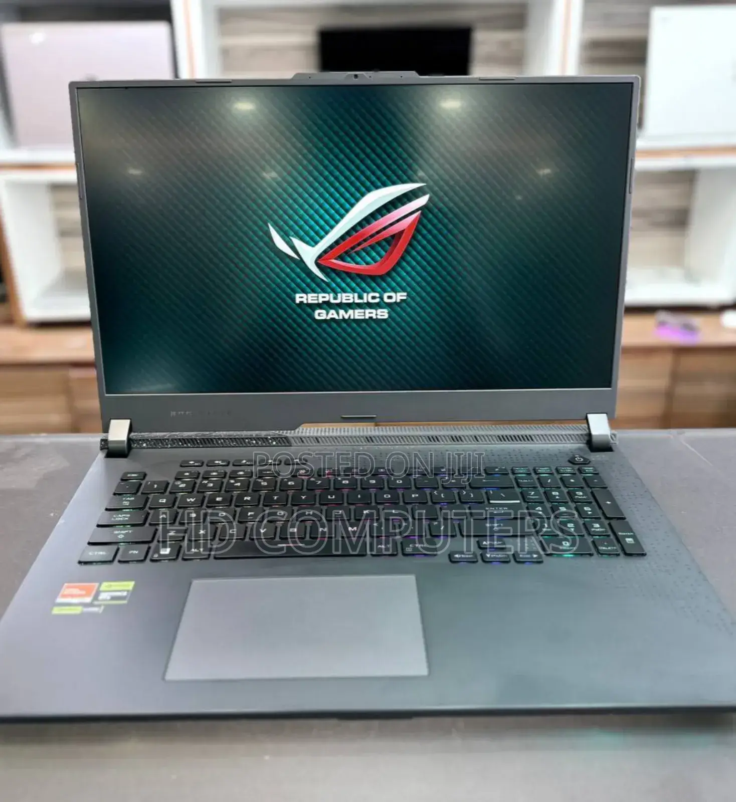 New Laptop Asus G703gx-Xs71 16GB AMD Ryzen 9 SSD 1T