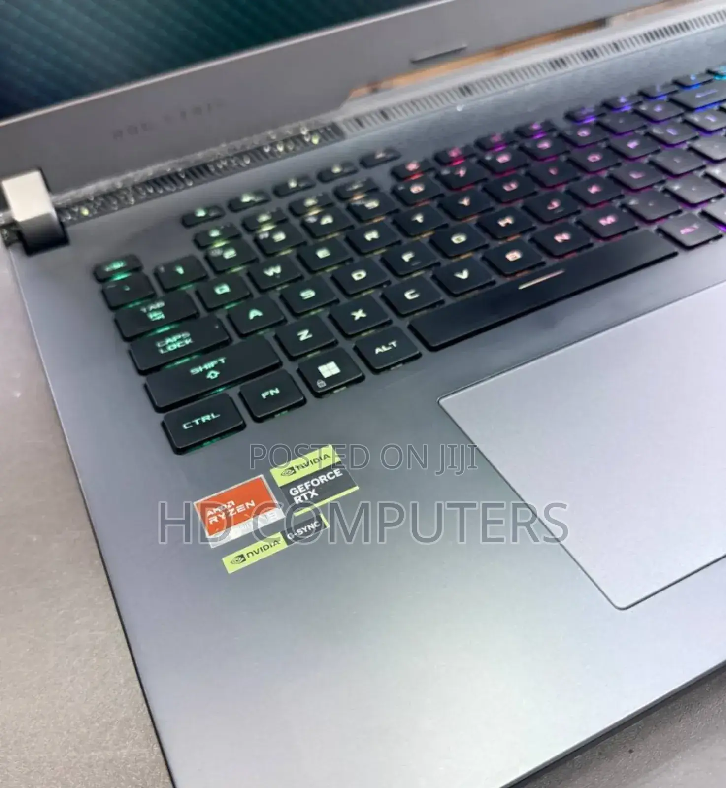 New Laptop Asus G703gx-Xs71 16GB AMD Ryzen 9 SSD 1T
