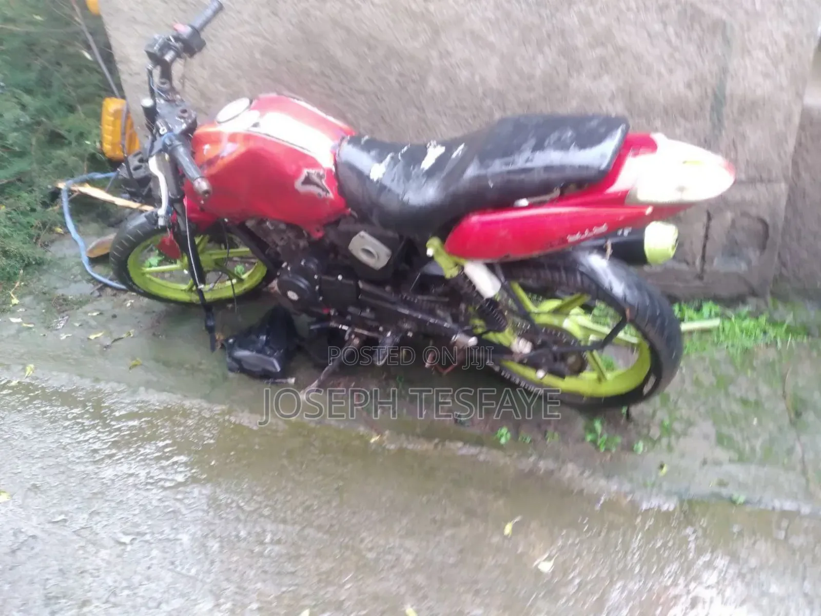 TVS Apache 160 4V 2010 Red