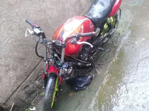 TVS Apache 160 4V 2010 Red