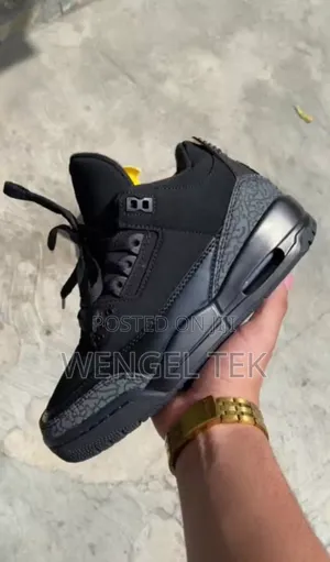 Air Jordan 3 Retro Black Cat ጆርዳን