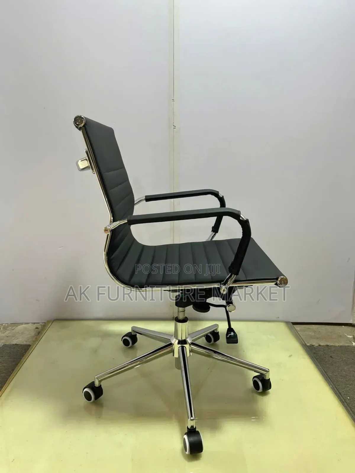 Low Back Leather Office Chair