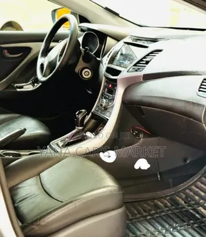 Hyundai Avante 2015 Gray