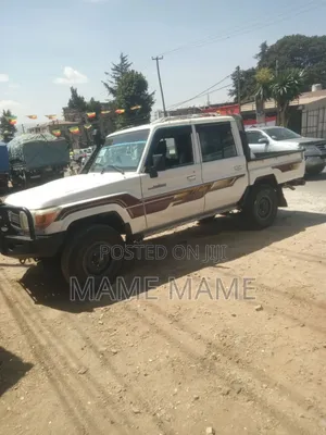 Toyota Hilux 2018 White