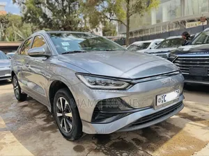 New BYD E2 43 kWh 94 hp FWD 2024 Gray