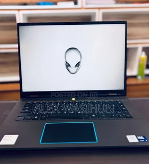 New Laptop Dell Alienware M16 16GB AMD Ryzen 9 SSD 1T