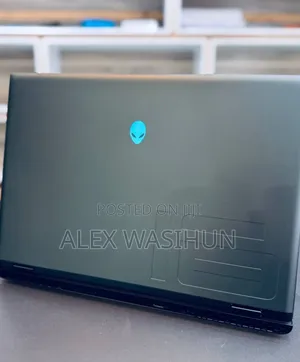 New Laptop Dell Alienware M16 16GB AMD Ryzen 9 SSD 1T