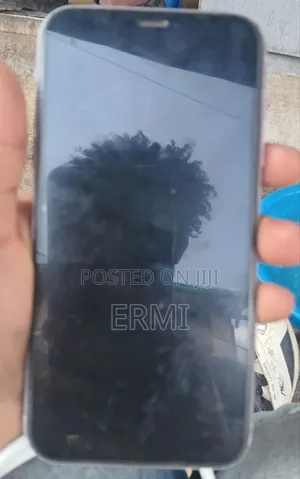 Apple iPhone 11 128 GB Gray