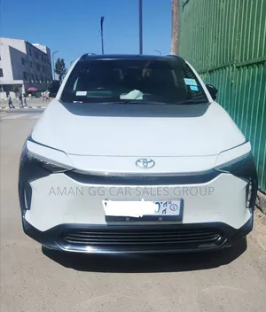 Toyota bZ4X 2024 White