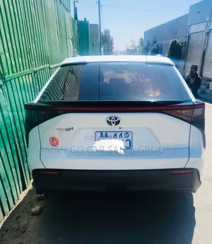 Toyota bZ4X 2024 White