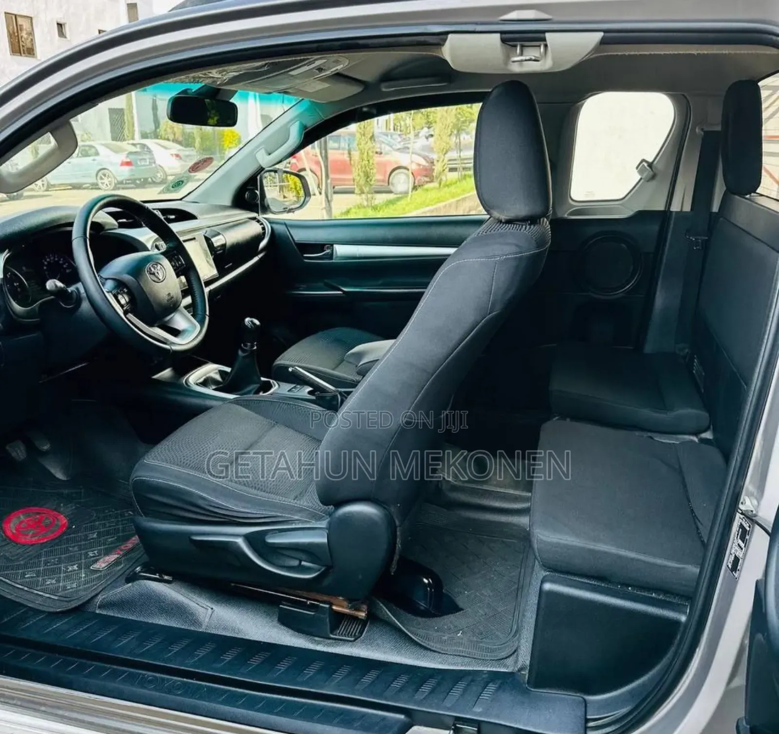 Toyota Hilux 2019 Gold