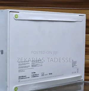 New Laptop Apple MacBook Air 2025 M4 13-Inch 16GB Apple M4 SSD 1T