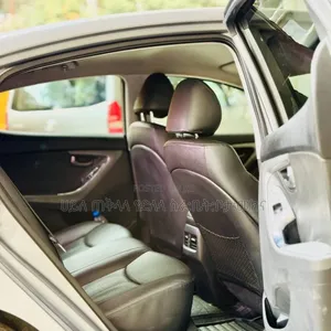 Hyundai Avante 2015 Teal