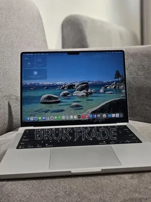 New Laptop Apple Macbook Pro 2025 M5 14-Inch 16GB Apple M5 SSD 512GB