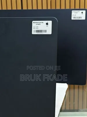 New Apple MacBook Air 2024 M3 13-Inch 8GB Intel Core M3 SSD 256GB