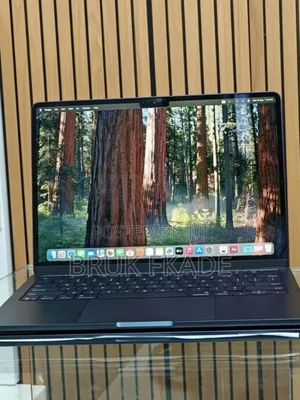 New Apple MacBook Air 2024 M3 13-Inch 8GB Intel Core M3 SSD 256GB