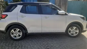 Toyota Raize 2022 Ivory