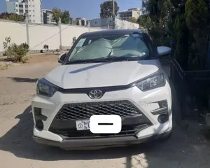 Toyota Raize 2022 Ivory