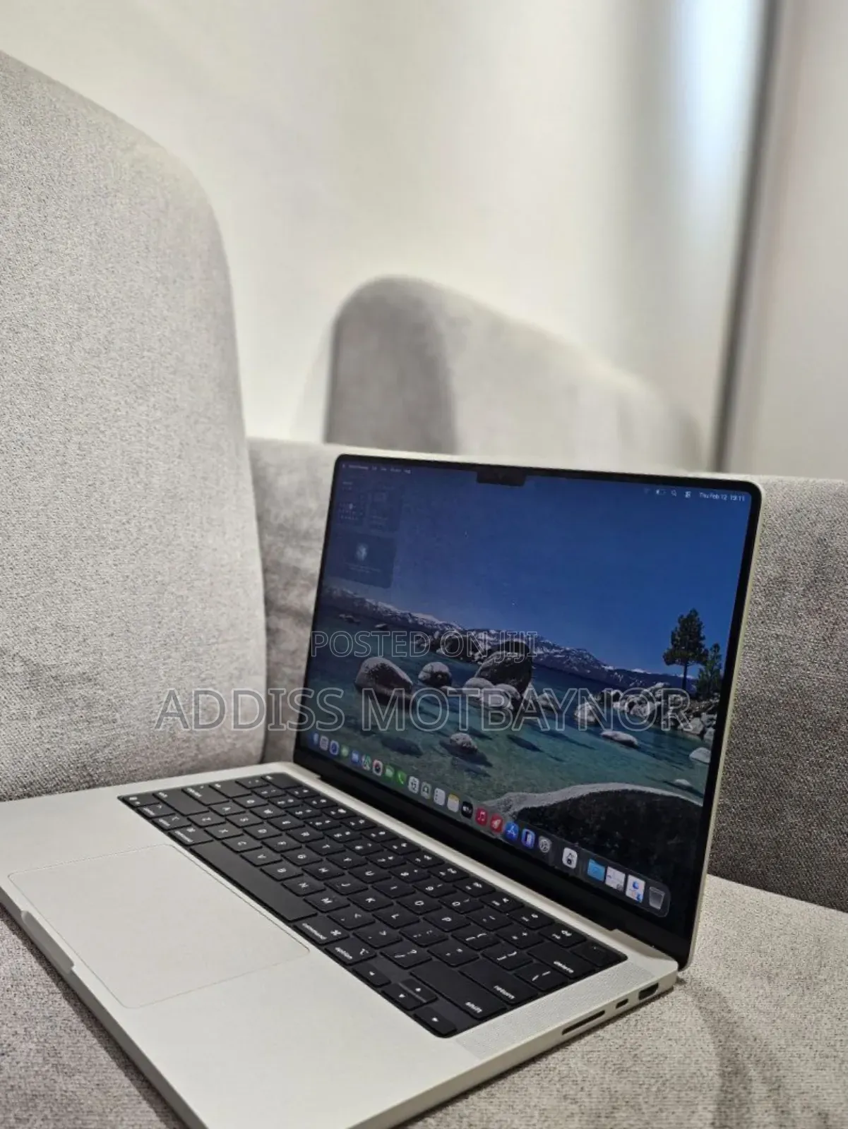 New Apple Macbook Pro 2025 M5 14-Inch 16GB Intel Core M SSD 512GB