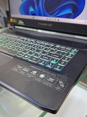 New Laptop Acer Predator Helios Neo 16 16GB Intel Core I7 SSD 1T